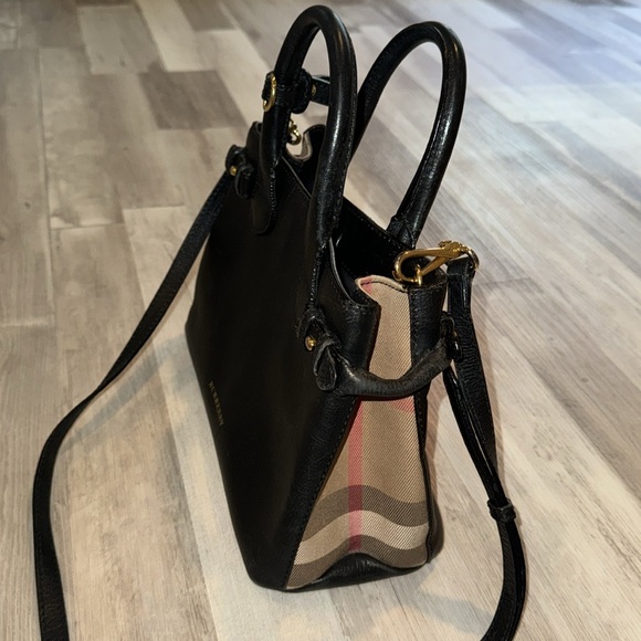 Burberry Banner Bag- Small - Picture 4 of 4